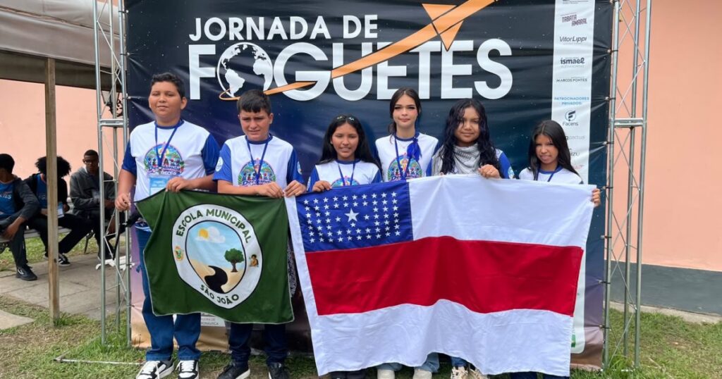 Aos 14 anos, aluno do Tupé participa de olimpíada de foguetes no Rio