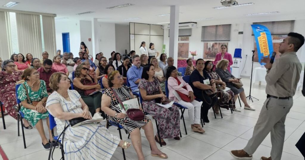 Após a aposentadoria, servidores conhecem ações de apoio e convivência da Manausprev