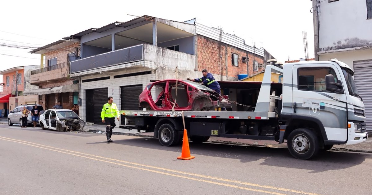 Abandono de veículos em vias públicas é alvo de ação no Nova Cidade